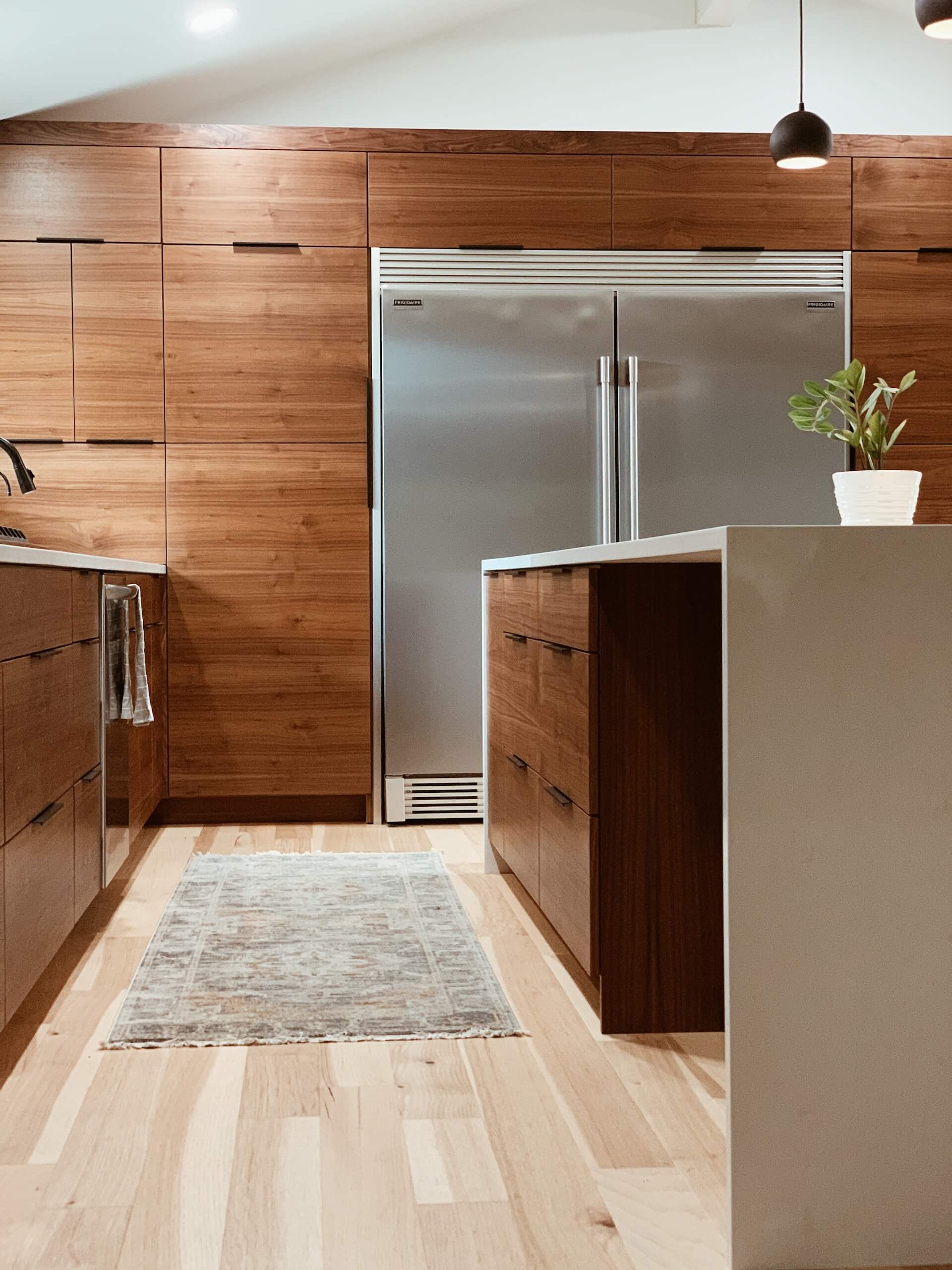 Pros and Cons of Walnut Kitchen